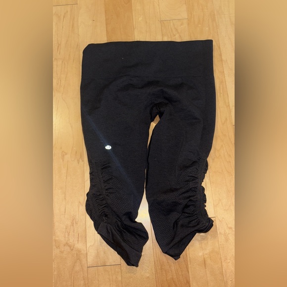 Lululemon Scrunched Leggings - Picture 1 of 1